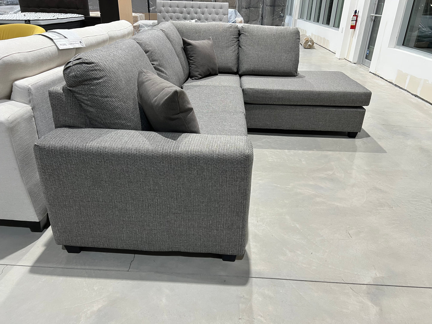 Milo Sectional